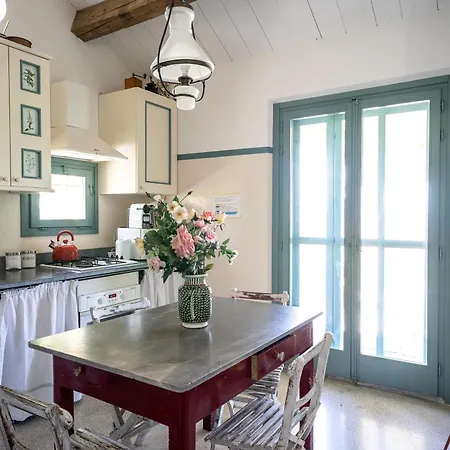 Delightful Facing The Vineyard 度假居